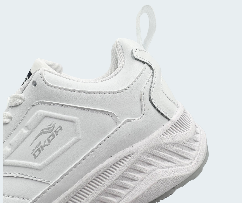 Tenis Modelo DKDA 3135